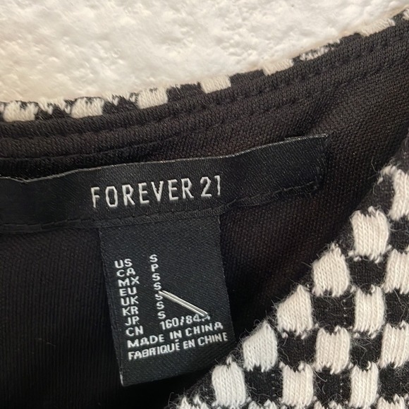 Forever 21 Crop Top Sleeveless Tank Top Houndstooth Pattern Women's Size Small - Picture 4 of 4